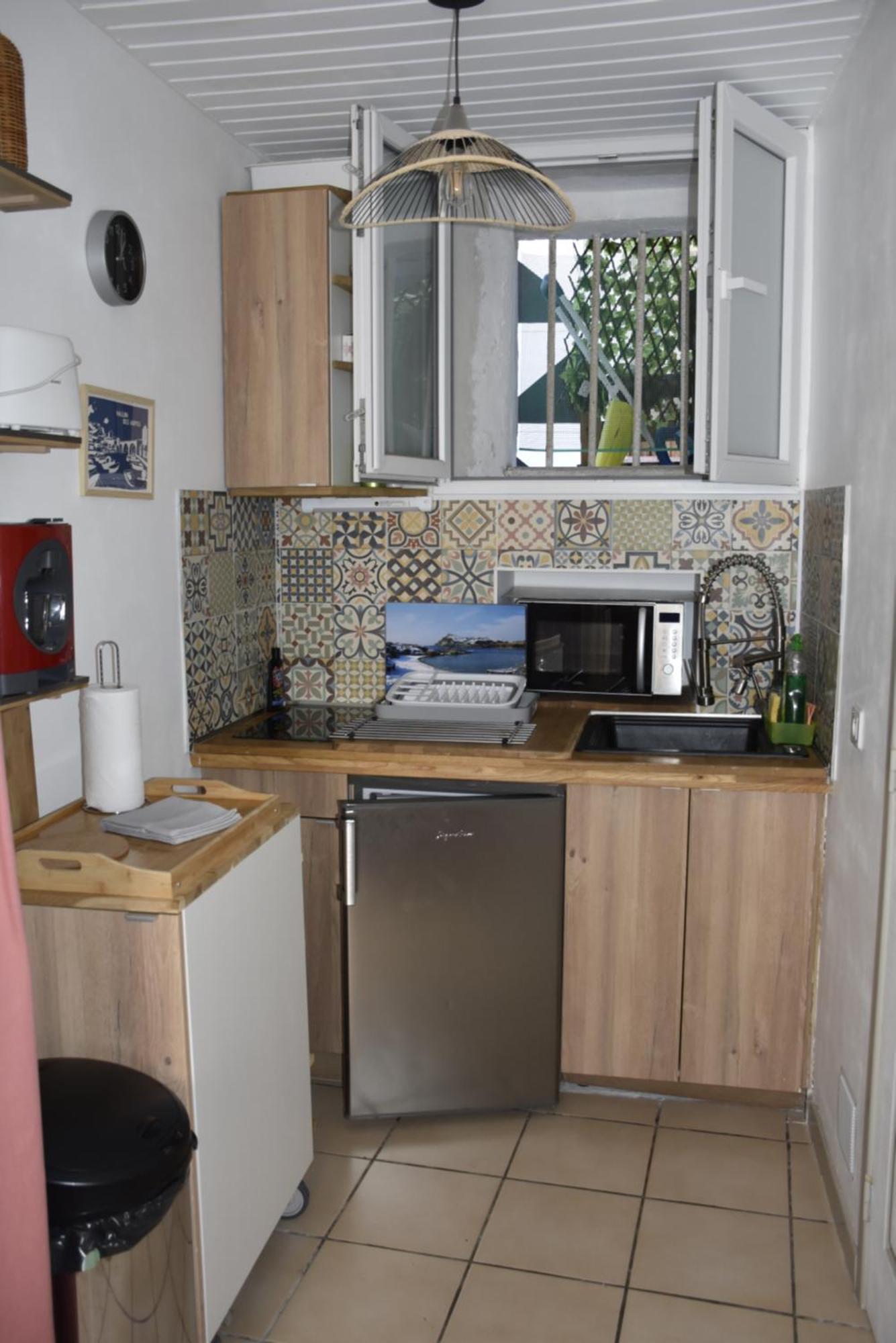 Escapade Paisible, Saint-Eugene Apartment Marsilia Exterior foto